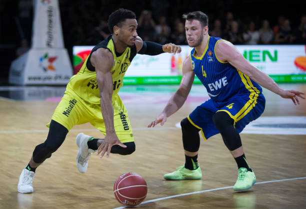 覆盖全场的 覆盖全场的