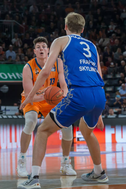 适的队友手 适的队友手