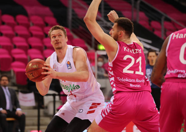 布云朝克特 布云朝克特