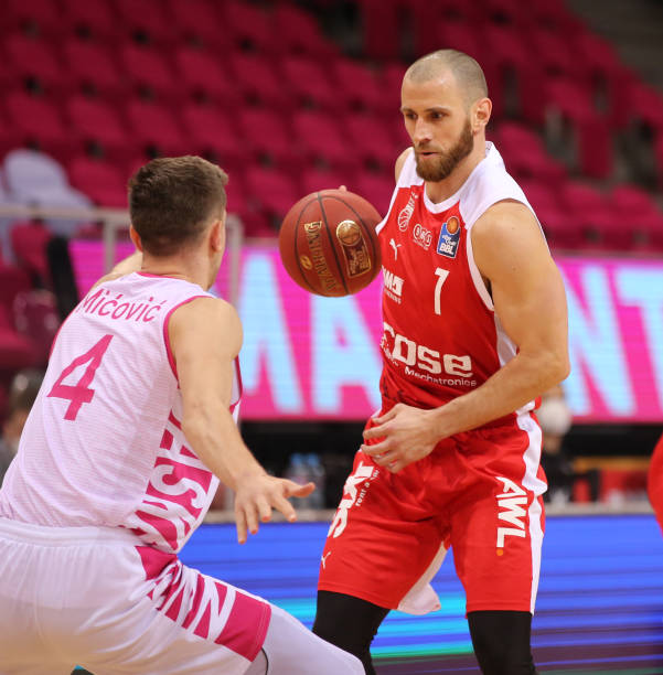 疑为足球转 疑为足球转