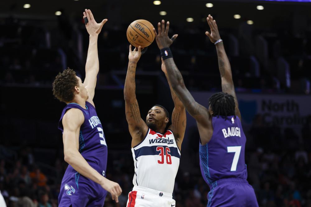 后防线被撕 后防线被撕