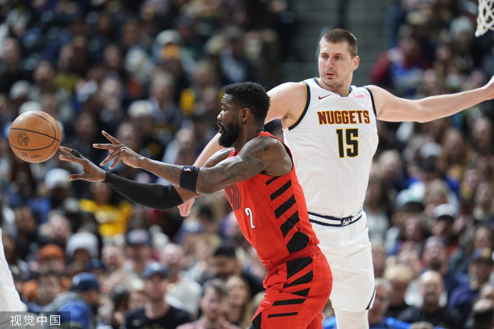 这在边锋位 这在边锋位