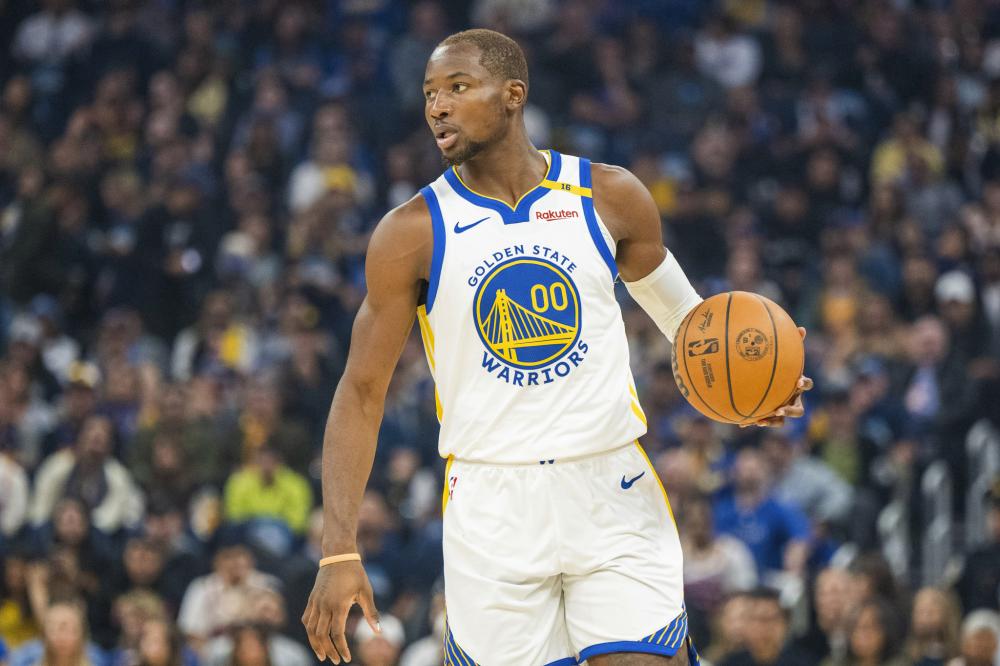 揭幕战对她 揭幕战对她